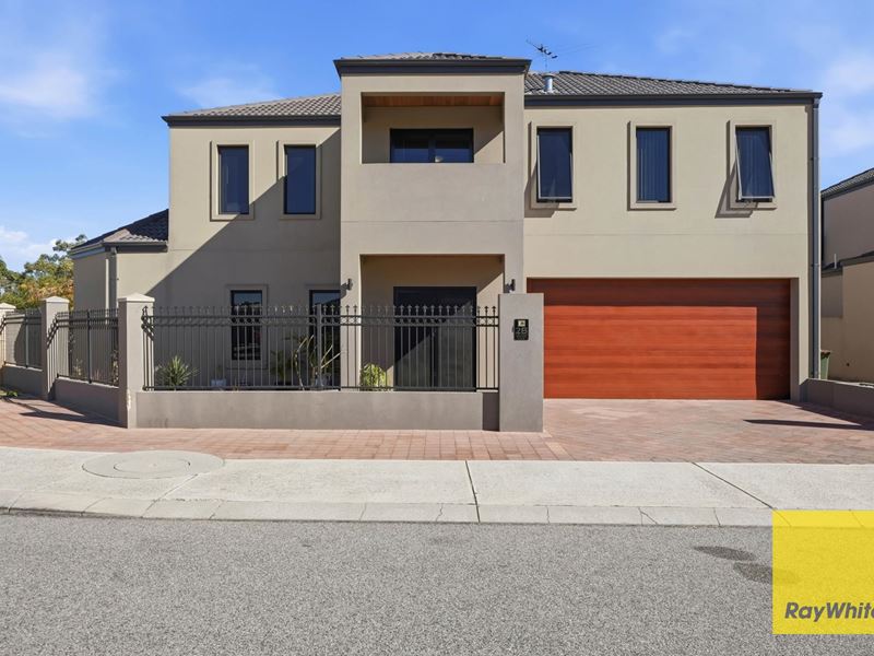 2B Korab Link, Madeley WA 6065