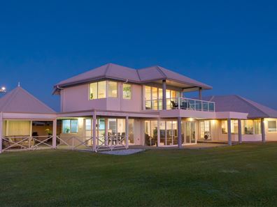 2 Pyp Court, Lancelin WA 6044