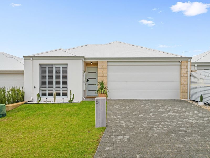 5 Limahuli Way, Lakelands