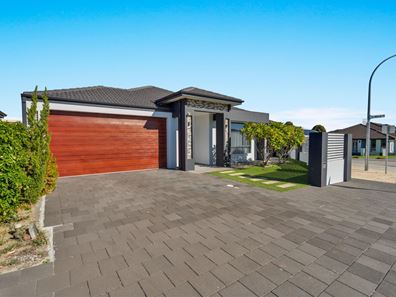 10 Anguria View, Landsdale WA 6065