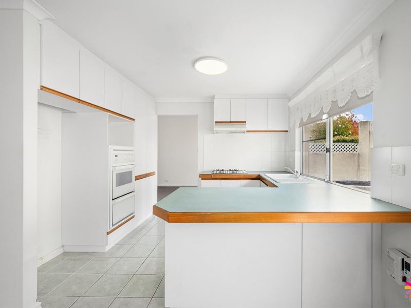 2/169 Coode St, Como WA 6152