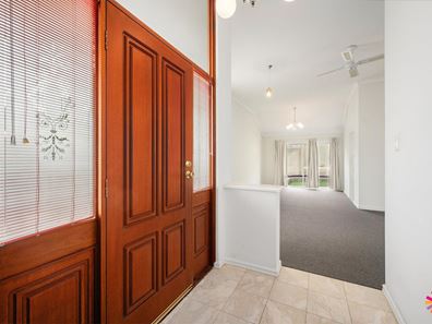 2/169 Coode St, Como WA 6152