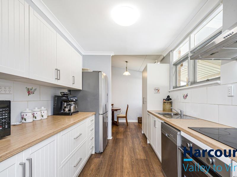 2 Brearley Street, Bullsbrook WA 6084