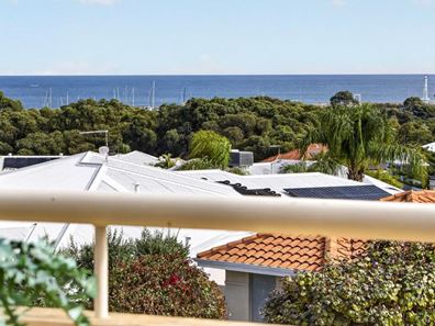 8 Glomar Rise, Sorrento WA 6020