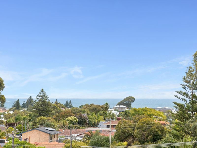 3 Woonona Place, Kallaroo WA 6025