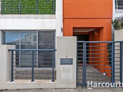 5 Metro Boulevard, Clarkson WA 6030