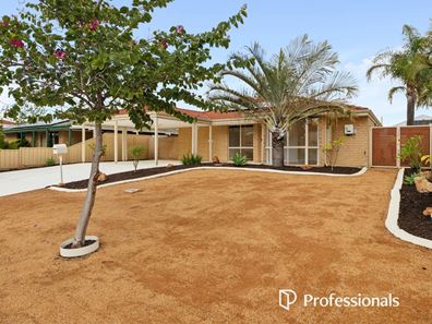 26 Mccubbin Loop, Seville Grove WA 6112
