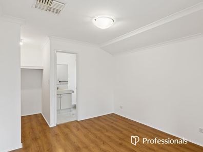 26 Mccubbin Loop, Seville Grove WA 6112