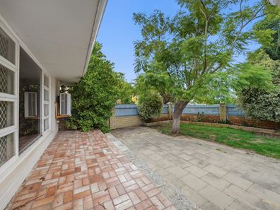 51 Gunbower Road, Ardross WA 6153