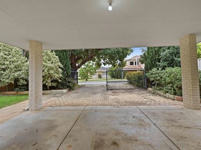 51 Gunbower Road, Ardross WA 6153