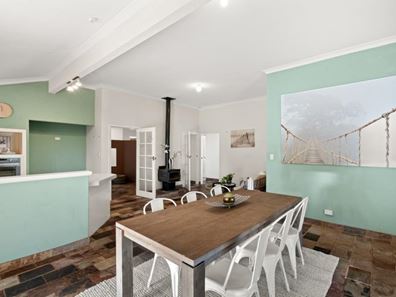 4 Marlborough Close, Greenfields WA 6210