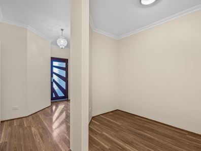 14 Carnelian Parkway, Caversham WA 6055
