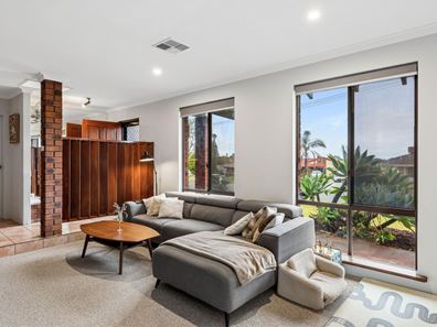 59 Leonard Way, Spearwood WA 6163