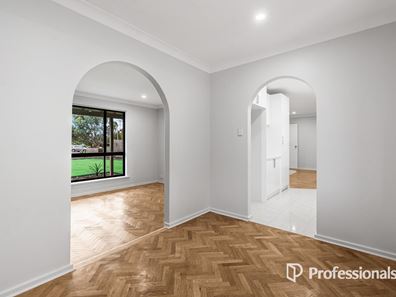 8 Camfield Place, Beechboro WA 6063