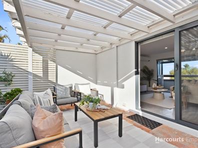 7/3 Alga Street, Scarborough WA 6019