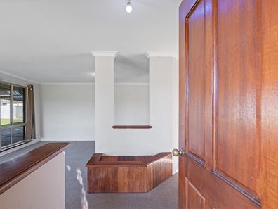 43 Virginia Place, Waikiki WA 6169