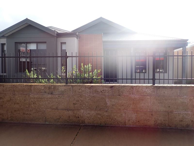 180 Suffolk Street, Caversham WA 6055