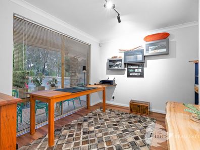 10 Muscat Terrace, The Vines WA 6069