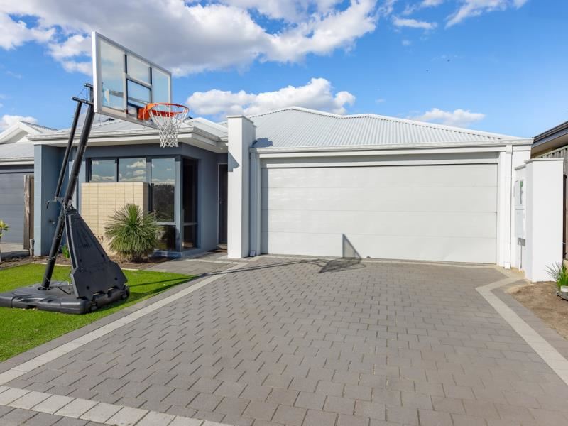 18 Kerang Way, Ellenbrook WA 6069