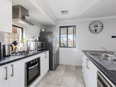 18 Kerang Way, Ellenbrook WA 6069