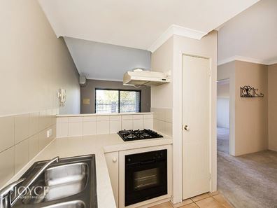 15/20 Gochean Avenue, Bentley WA 6102