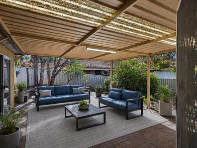 55 Francis Avenue, Karrinyup WA 6018