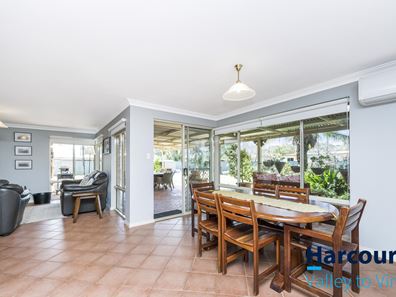 2 Myles Place, Moora WA 6510
