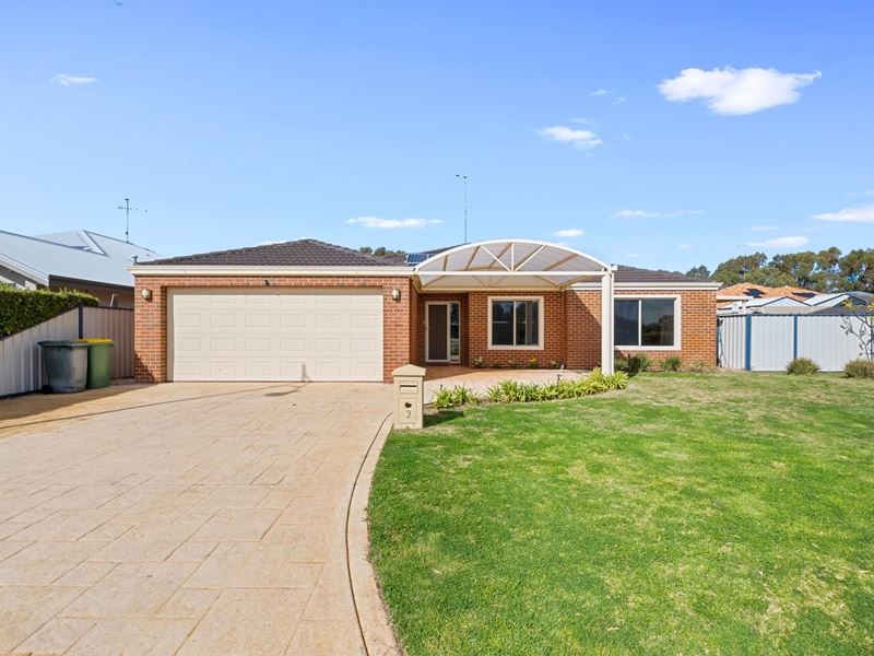 2 Oakwood Gate, Meadow Springs WA 6210