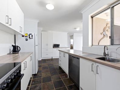 114 Warrandyte Drive, Craigie WA 6025