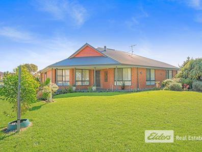 40 Lakeside Drive, Mckail WA 6330