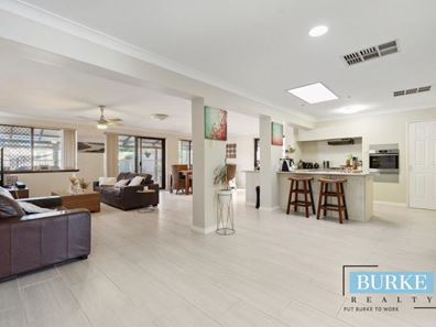 4 McKinlay Avenue, Padbury WA 6025