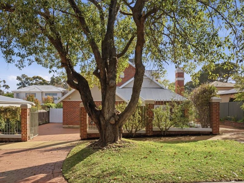 13A Riley Road, Claremont WA 6010