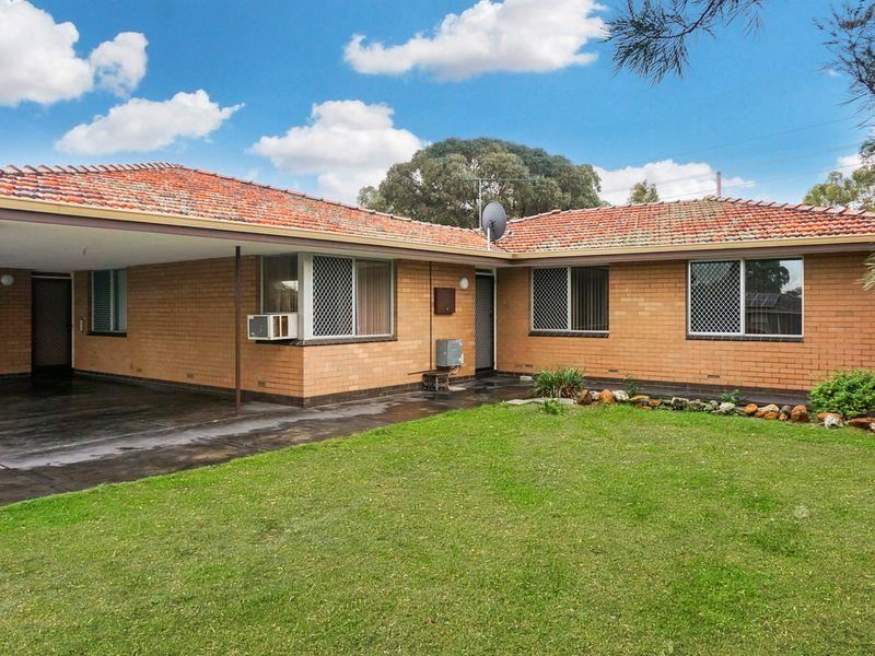 12 Satellite Place, Carlisle WA 6101