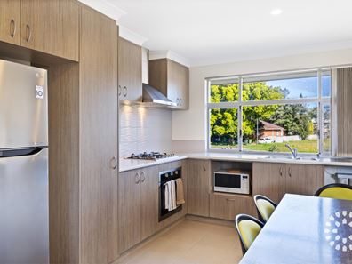 4C Stratton Street, Hamilton Hill WA 6163