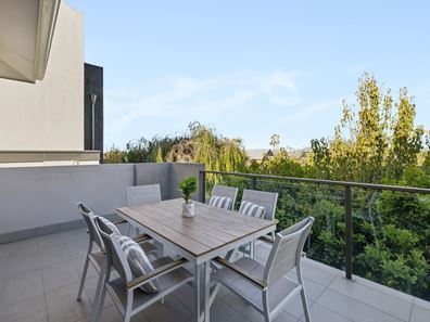 4/17 Leonard Street, Victoria Park WA 6100
