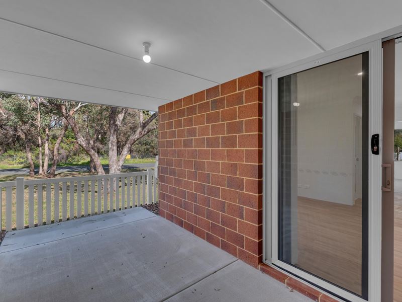 2b/22 Old Pinjarra Road, Greenfields WA 6210