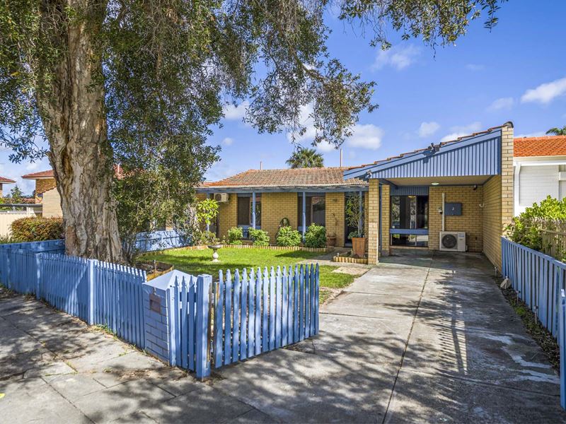 2 Dalmatia Place, Como WA 6152