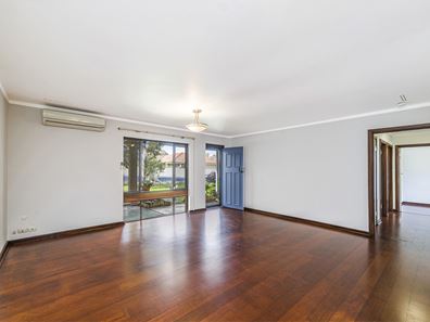 2 Dalmatia Place, Como WA 6152