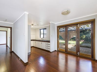 2 Dalmatia Place, Como WA 6152