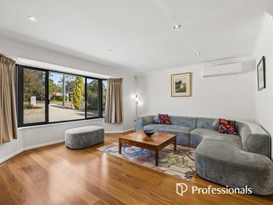 22 Temby Avenue, Kalamunda WA 6076