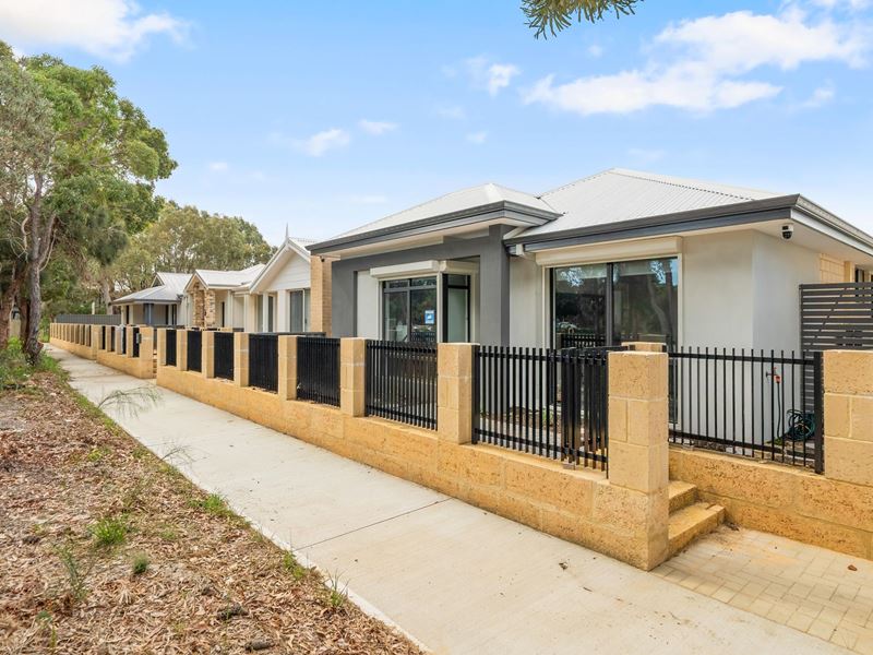 7 Ironstone Lane, Coodanup WA 6210