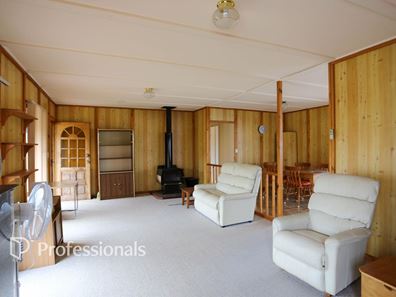 42 Easton Road, Castletown WA 6450