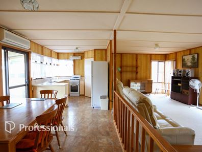 42 Easton Road, Castletown WA 6450