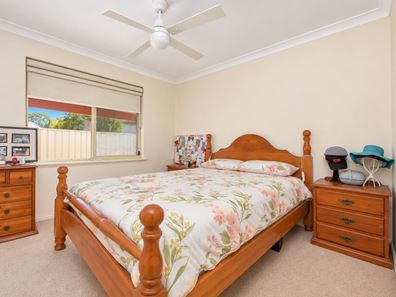 4/23 Montebourg Meander, Port Kennedy WA 6172