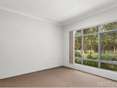 56 Thornbill Crescent, Coodanup WA 6210
