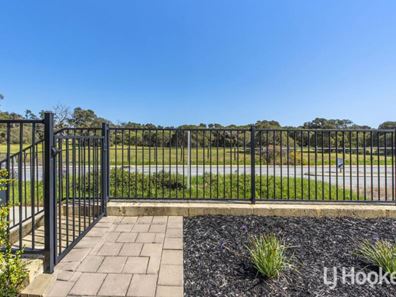 12 Bradley Street, Lakelands WA 6180