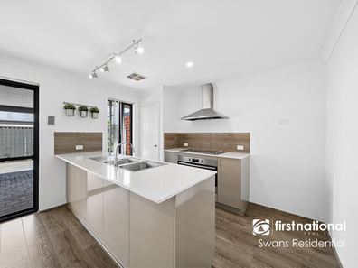 27 Roundhill Road, Aveley WA 6069