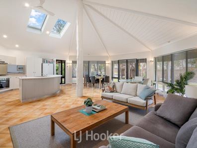 80 Gifford Road, Dunsborough WA 6281