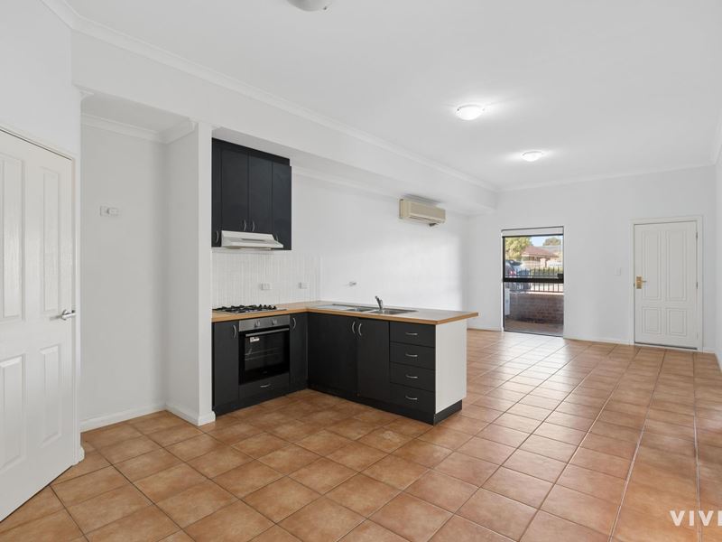 25 Regents Park Rd (Front), Joondalup