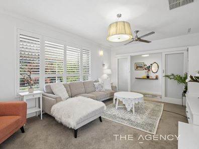 576 Beach Road, Hamersley WA 6022